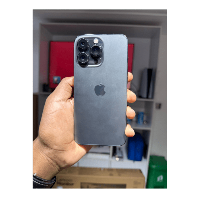 iPhone 13 Pro Max Storage: 256GB Colour: Graphite CycleCount